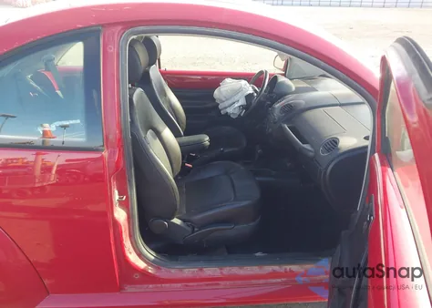 2008 Volkswagen New Beetle S/Se z USA, uszkodzony, nr VIN 3VWRW31C58M526176